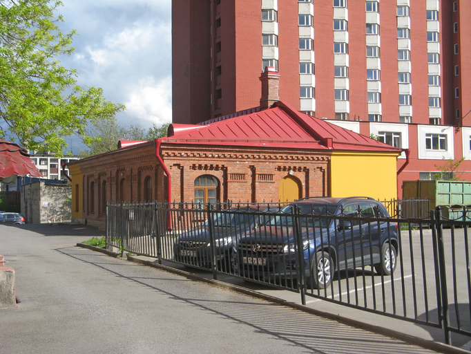 Дом для переодевания невест)